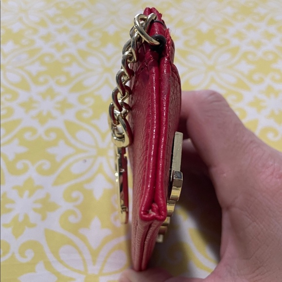 Juicy Couture Red Card Holder /Wallet Zip Top with Heart Charm NWOT Blingy Logo! - Picture 4 of 9